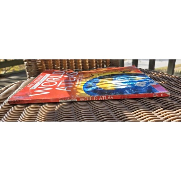 The Usborne Internet-Linked Childrens World Atlas Book Homeschool Learning Learn - Picture 3 of 9